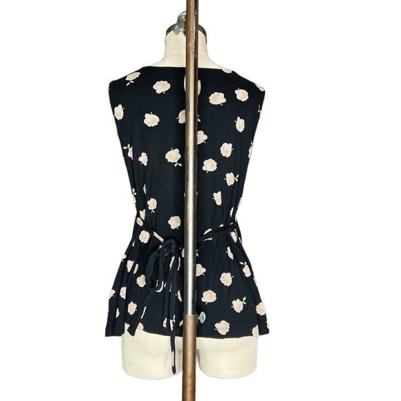 Uniqlo Rose Print Peplum Top size L - Picture 6 of 15